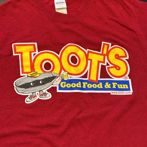 Toot's Restaurant Murfreesboro TN Red Graphic T-Shirt Unisex S/S Gildan Small - Picture 1 of 9